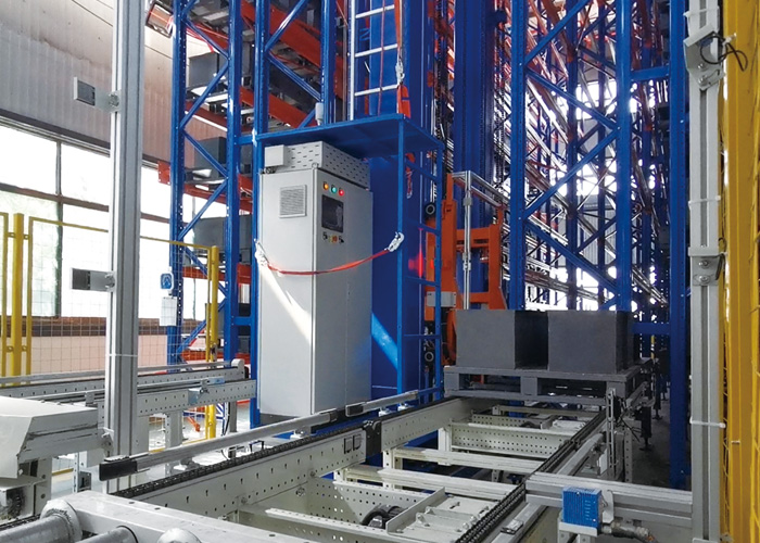 重型堆垛機(jī)