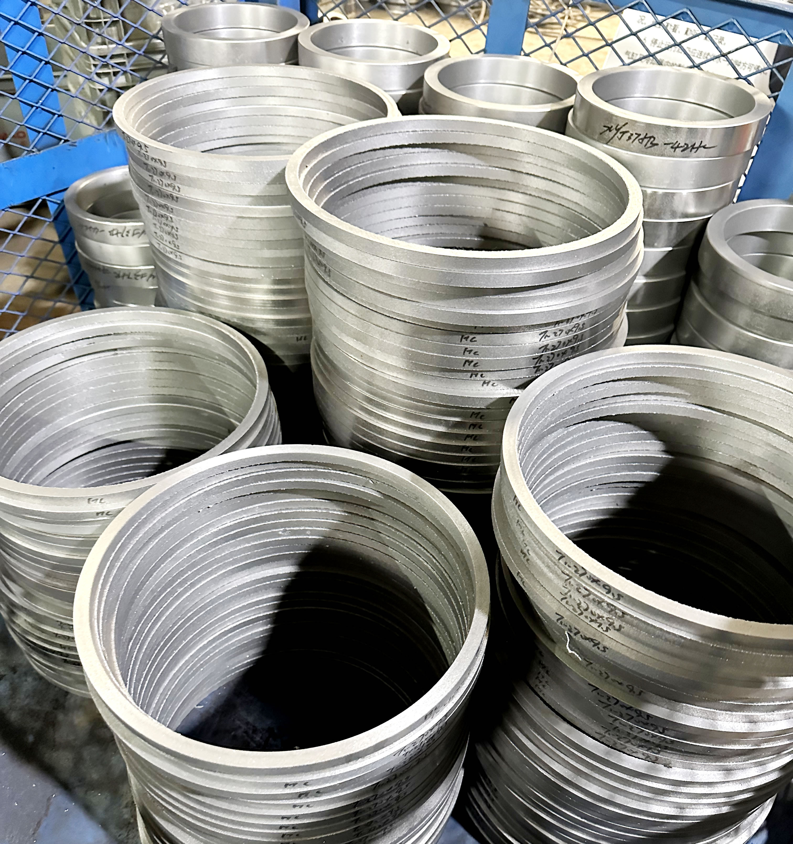 �{(di��o)���h(hu��n)